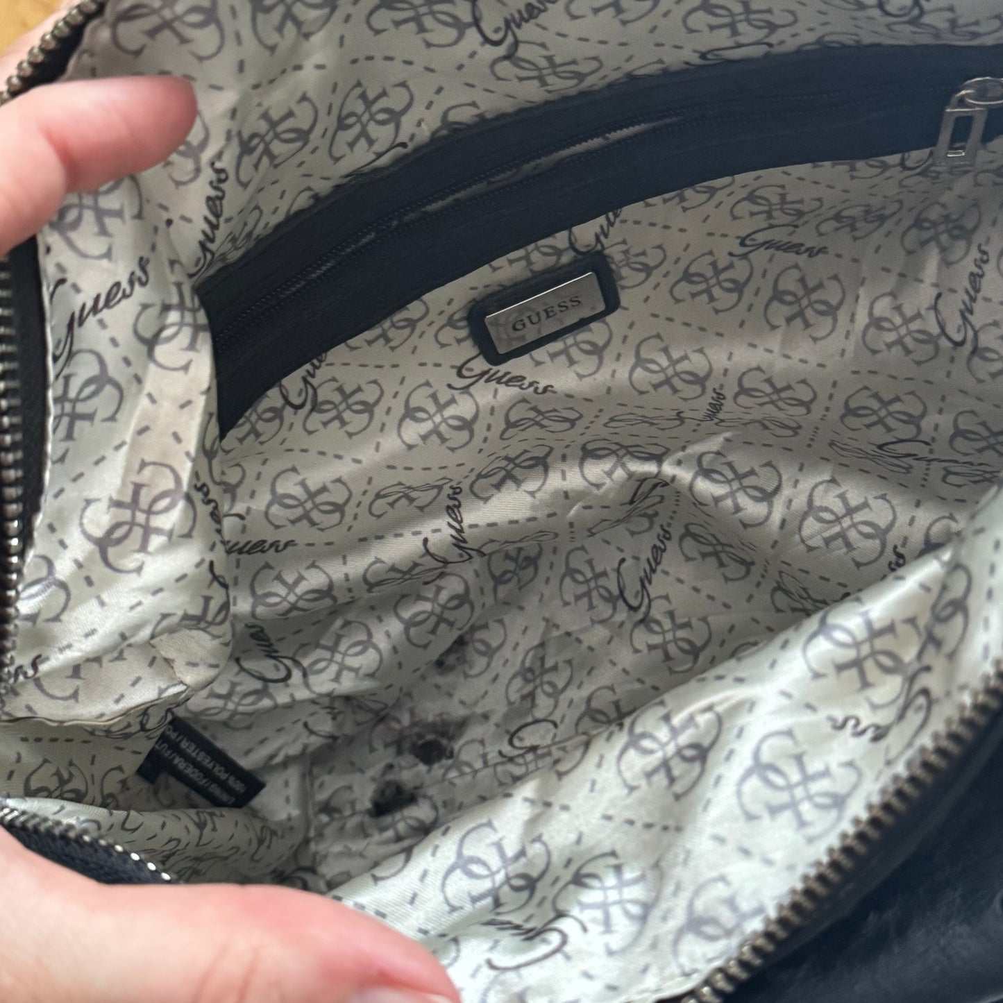 Black heart Guess bag