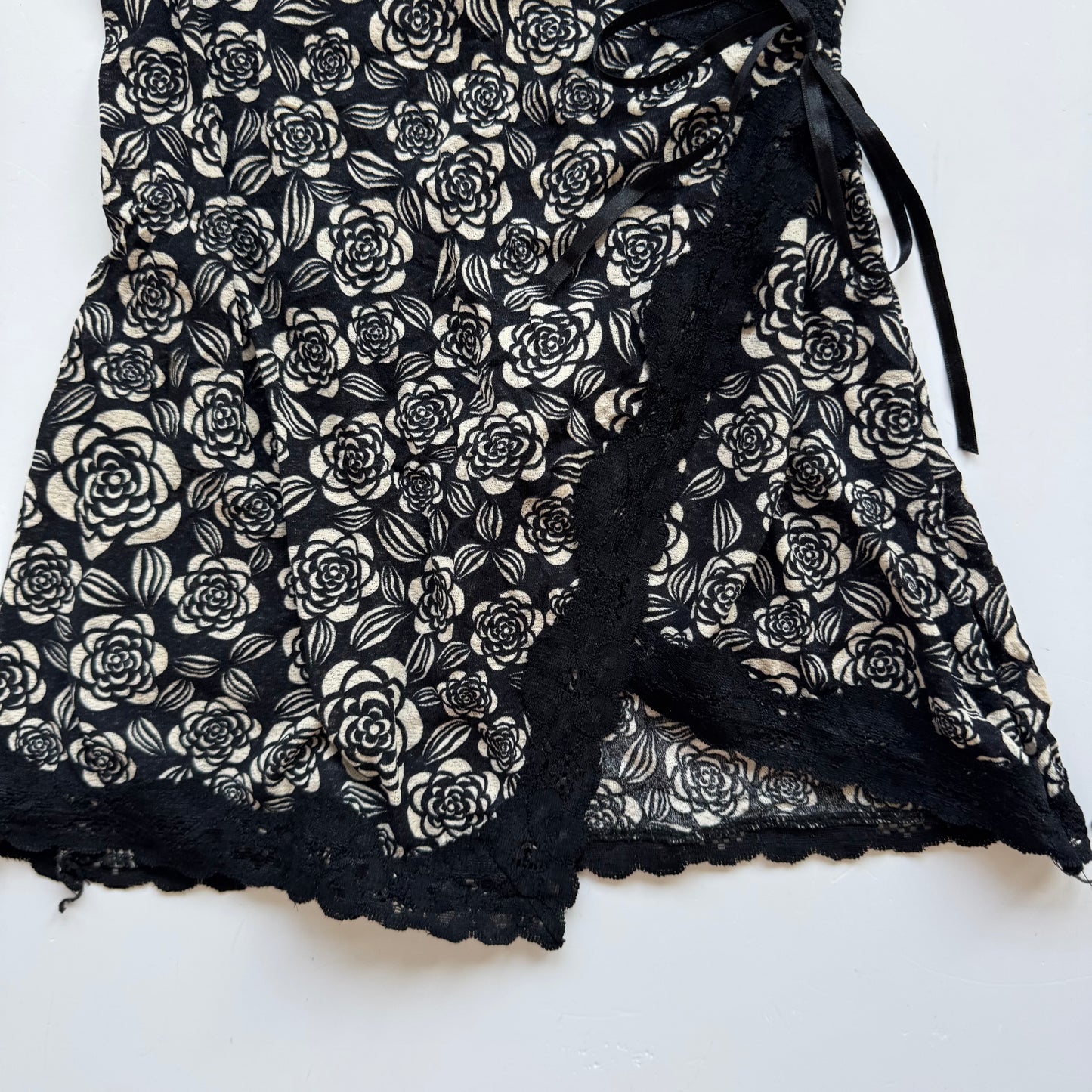Black Floral Lace Wrap T-Shirt (S)