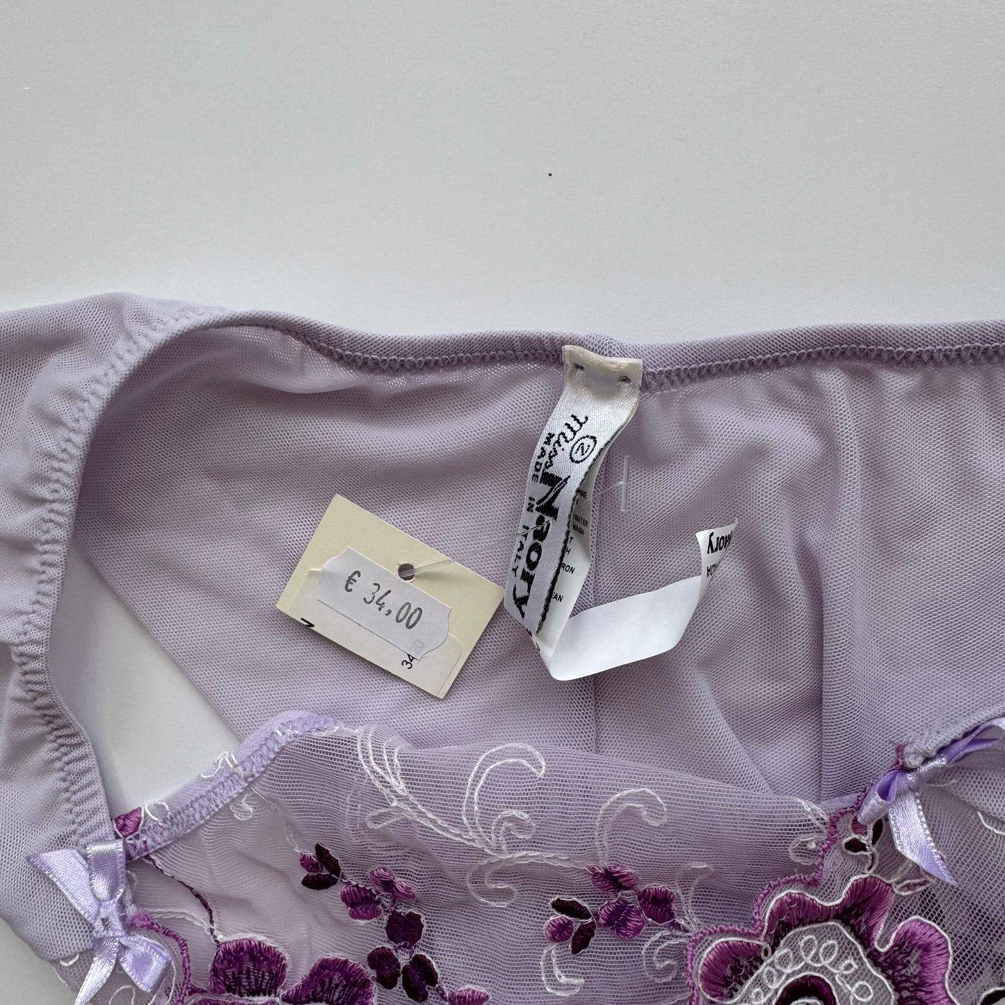 Beautiful purple lingerie set - Deadstock, new with tags