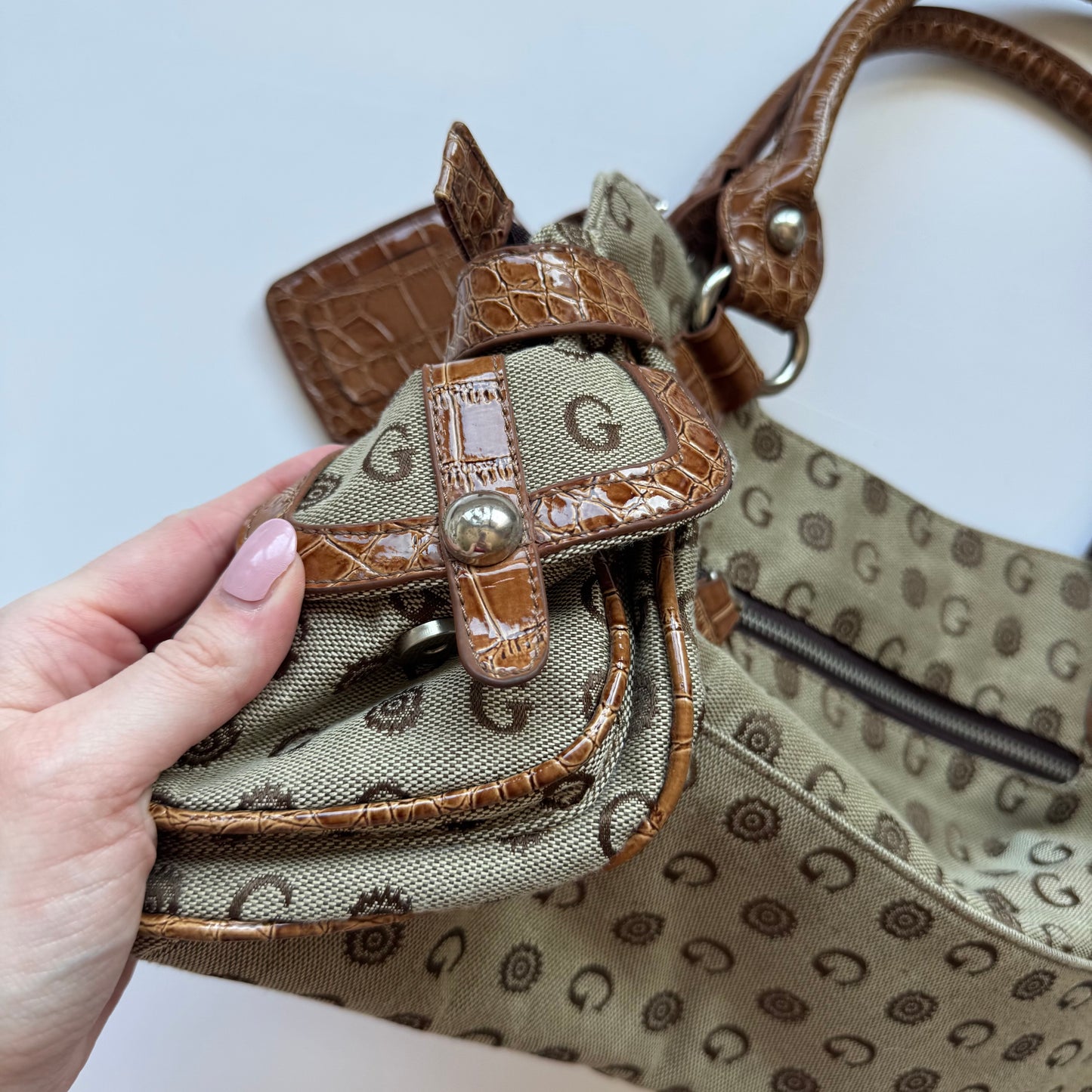 Gussaci Brown Shoulder Bag