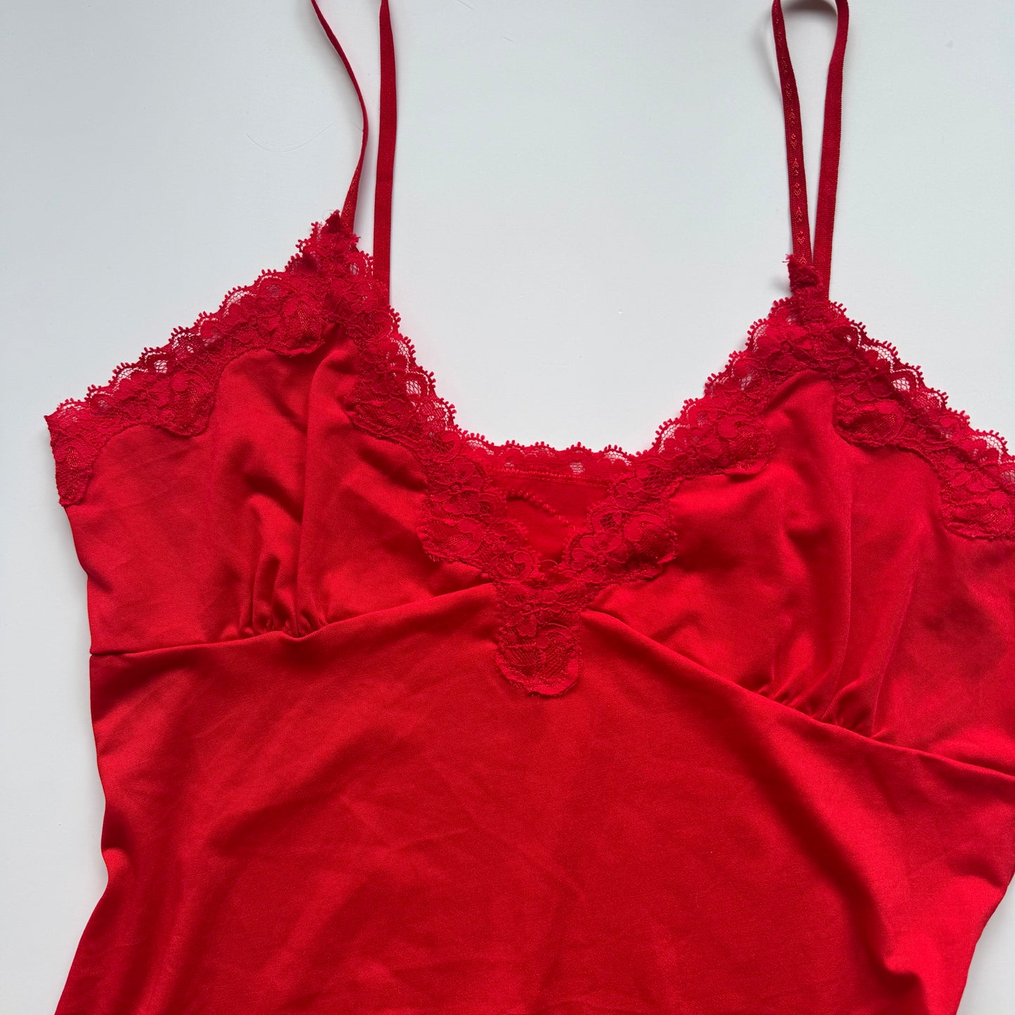 Red lace cami top (M)