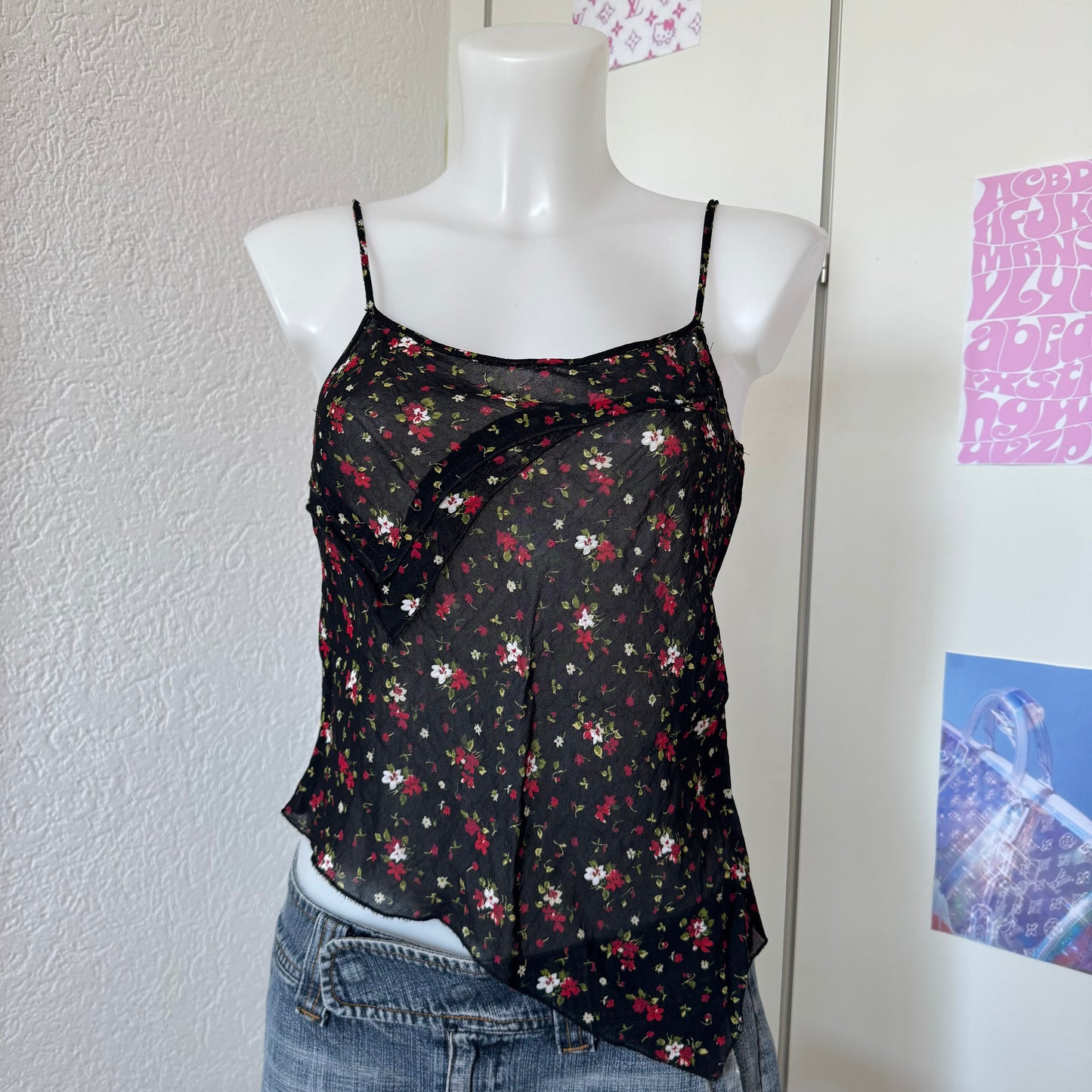 Y2k cute asymmetrical top (S)