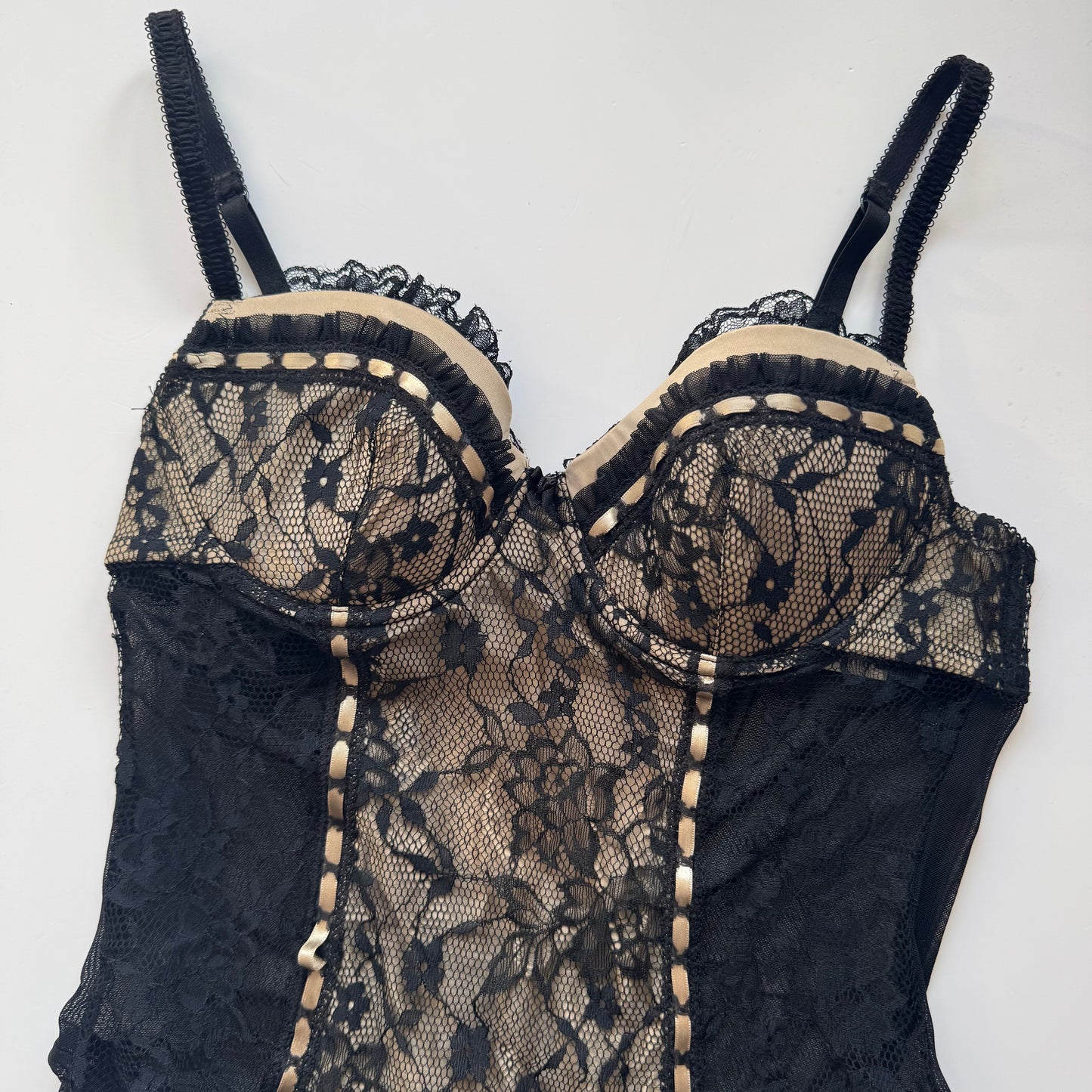 Beautiful lace corset (75B)