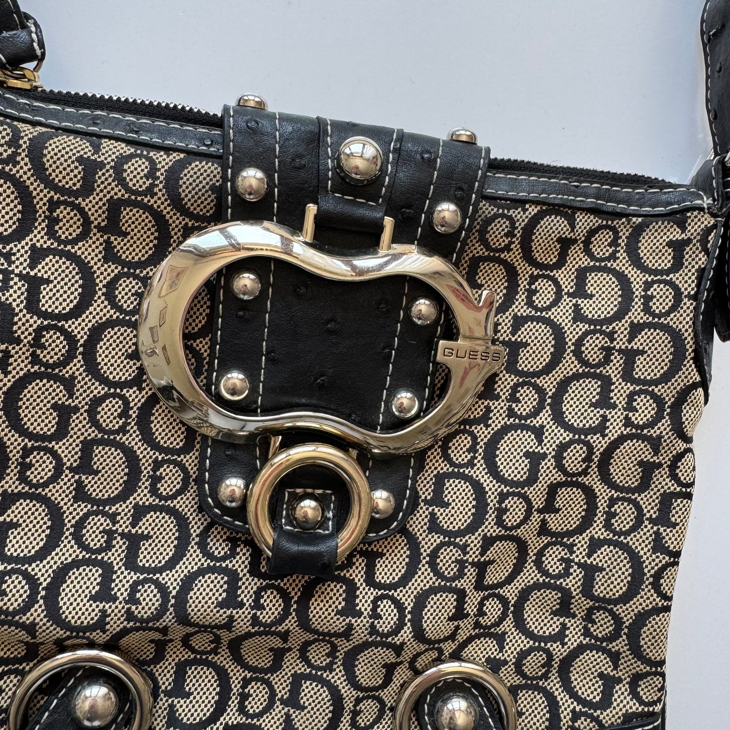 Brown Guess crossbody bag