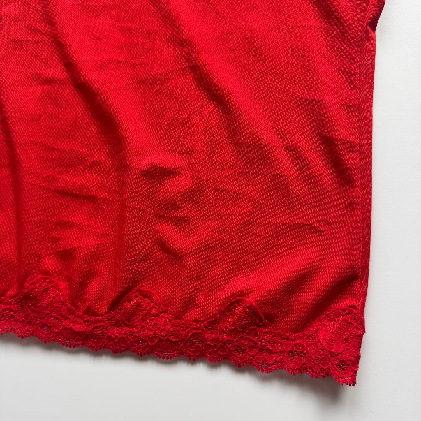 Red lace cami top (M)