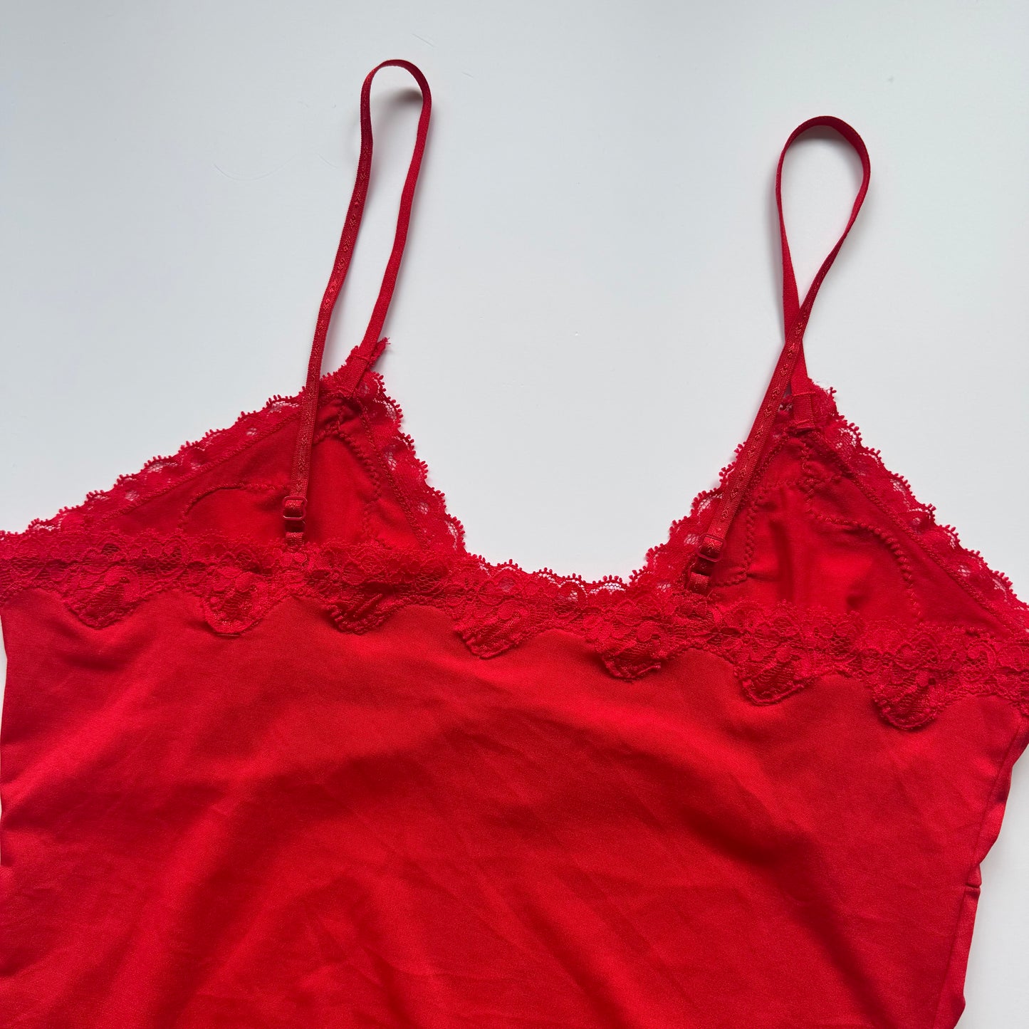 Red lace cami top (M)