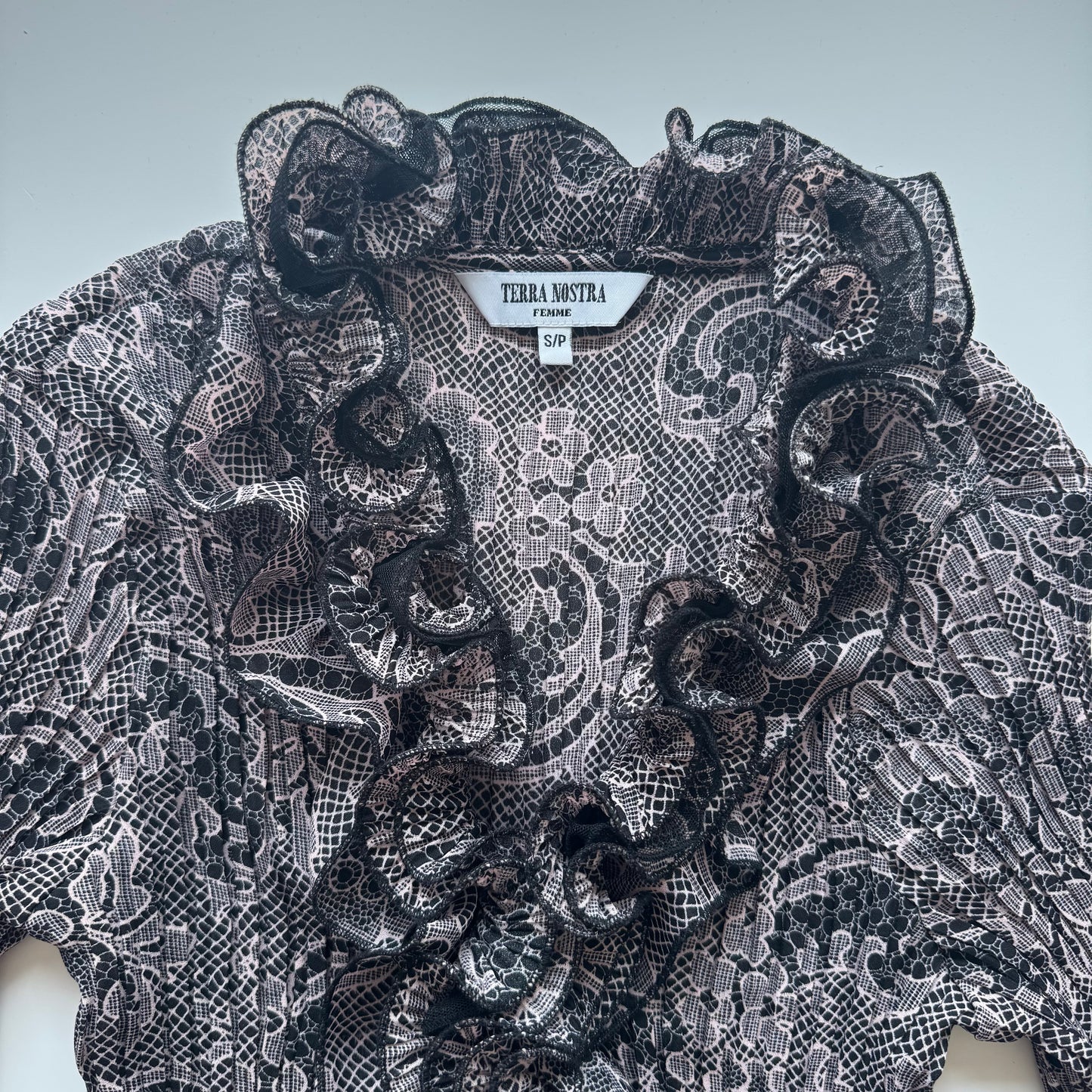 Vintage ruffle blouse (S)