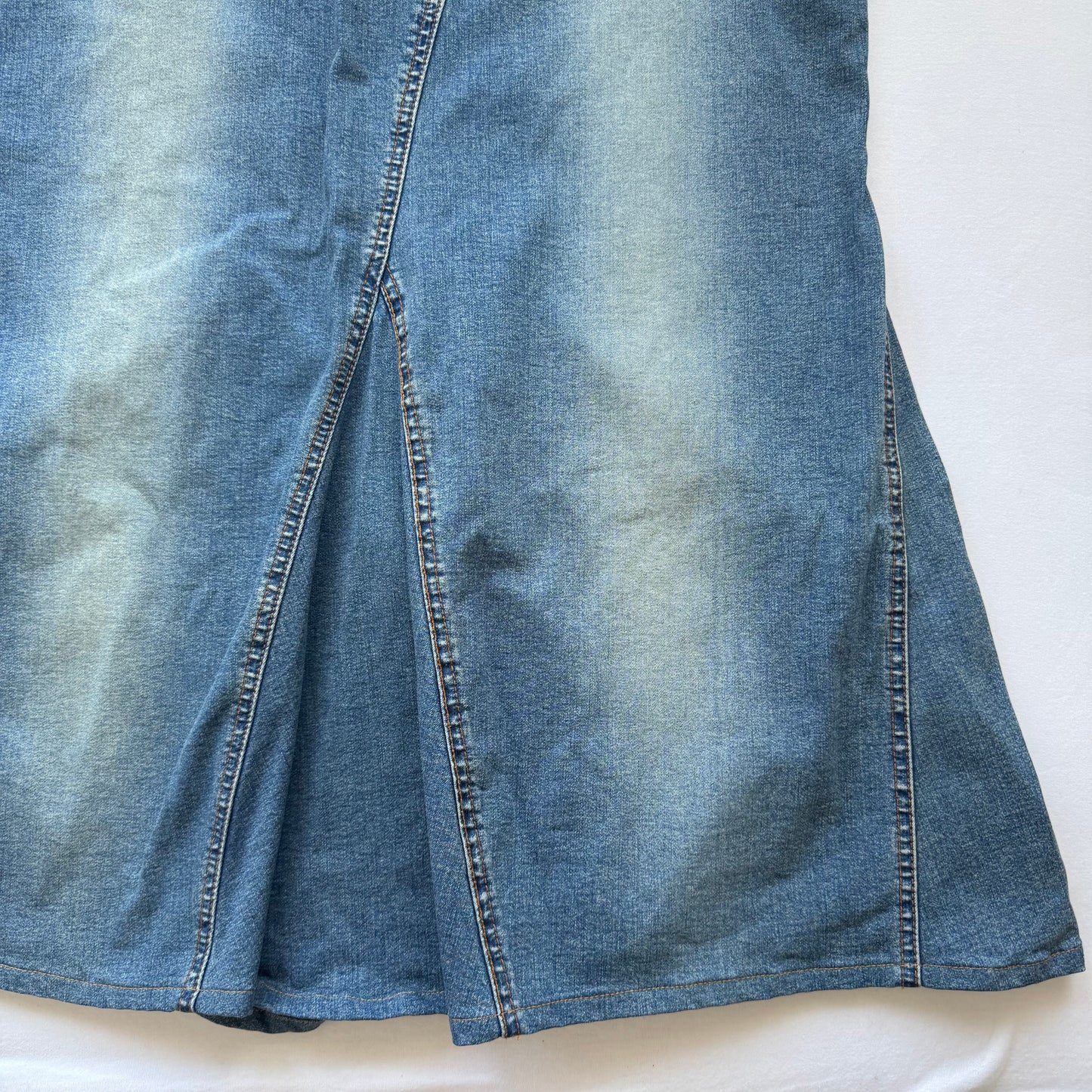 Denim maxi skirt (M)