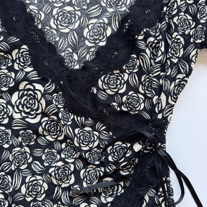 Black Floral Lace Wrap T-Shirt (S)