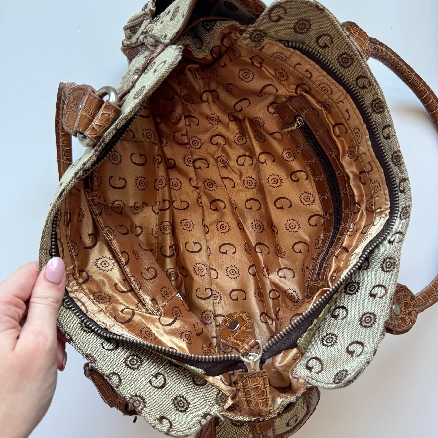 Gussaci Brown Shoulder Bag
