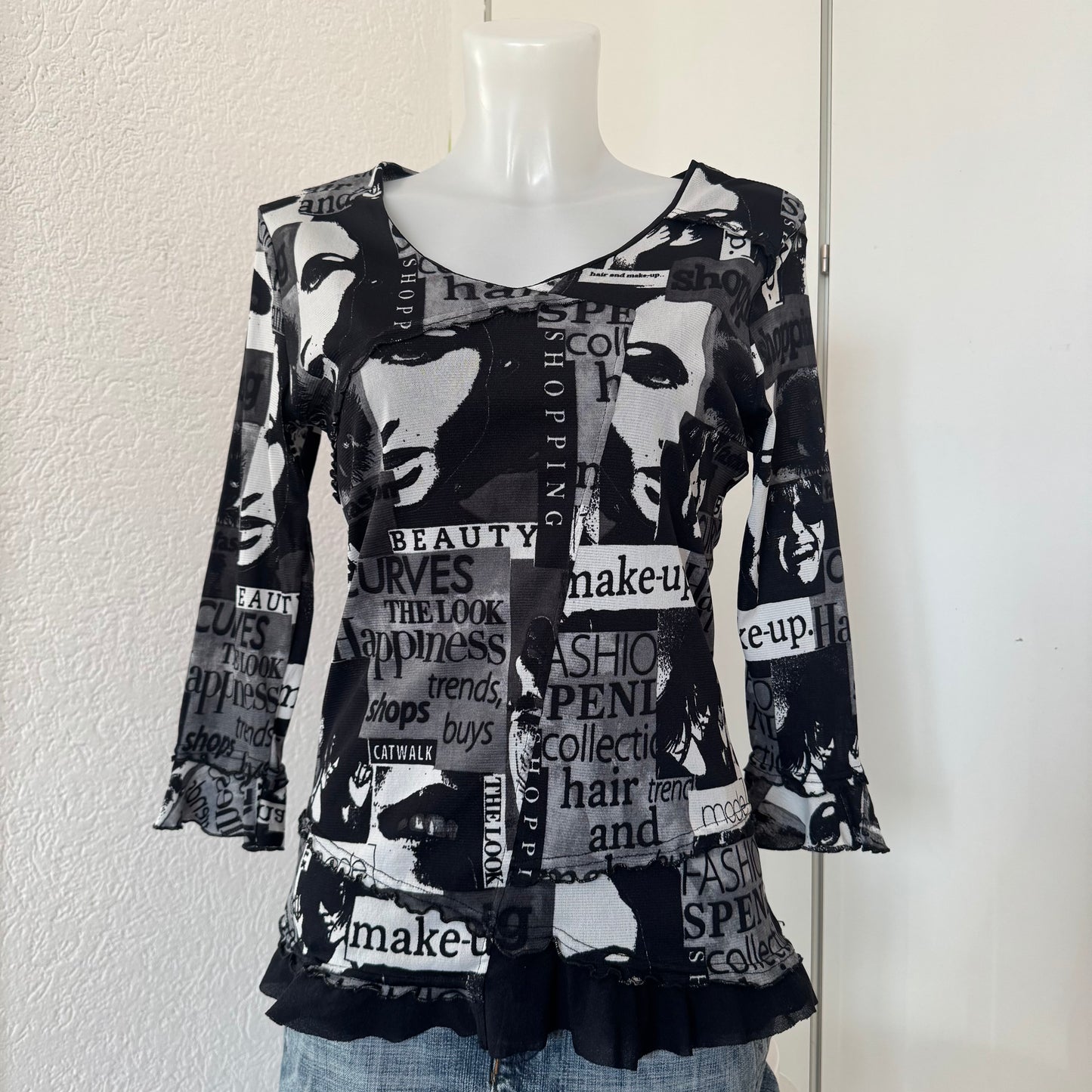 Y2k Magazine Print Top (S)