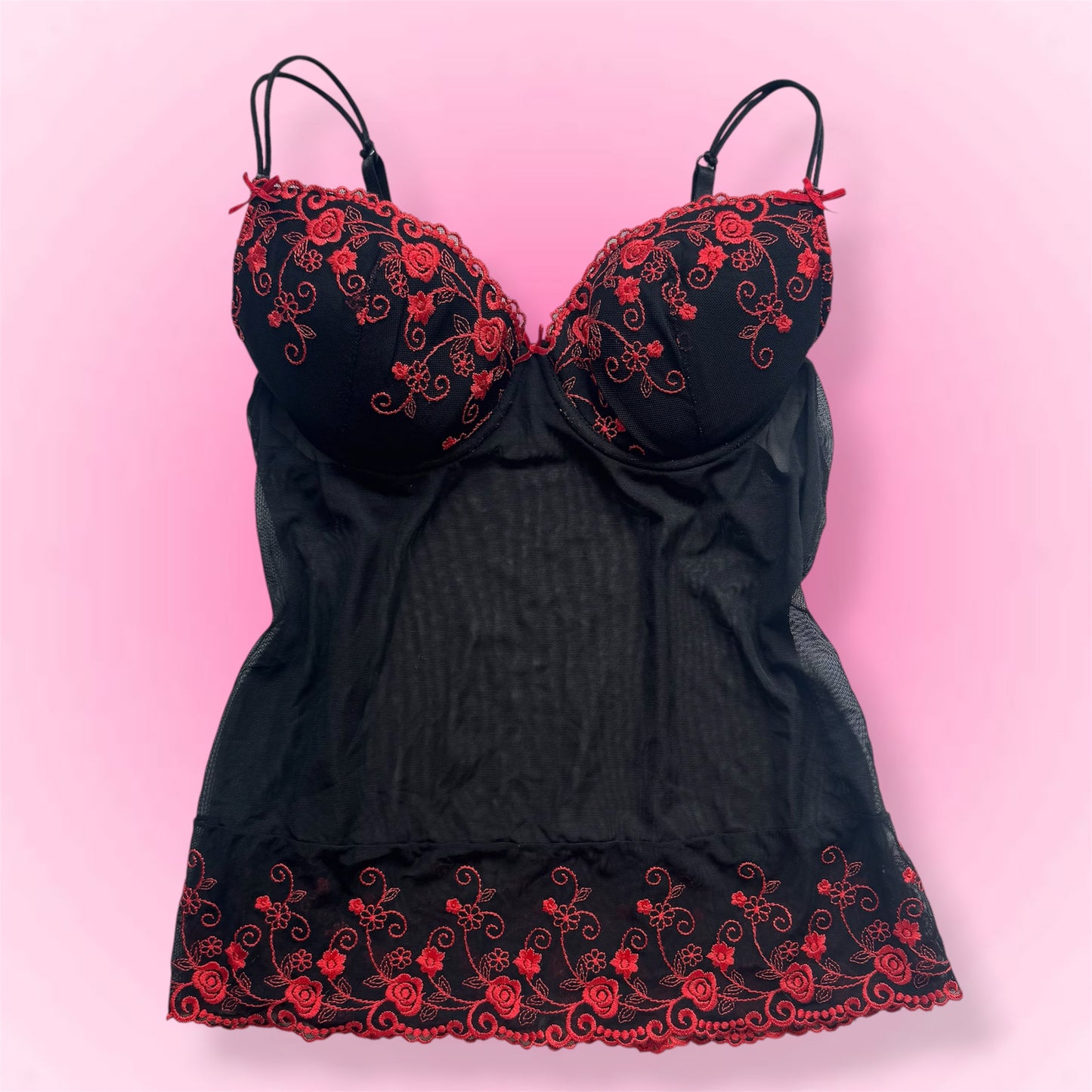 Black Embroidered Y2k Top (80C)