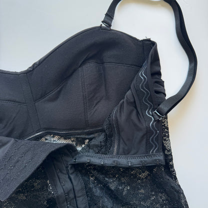 Black lace corset top (S)