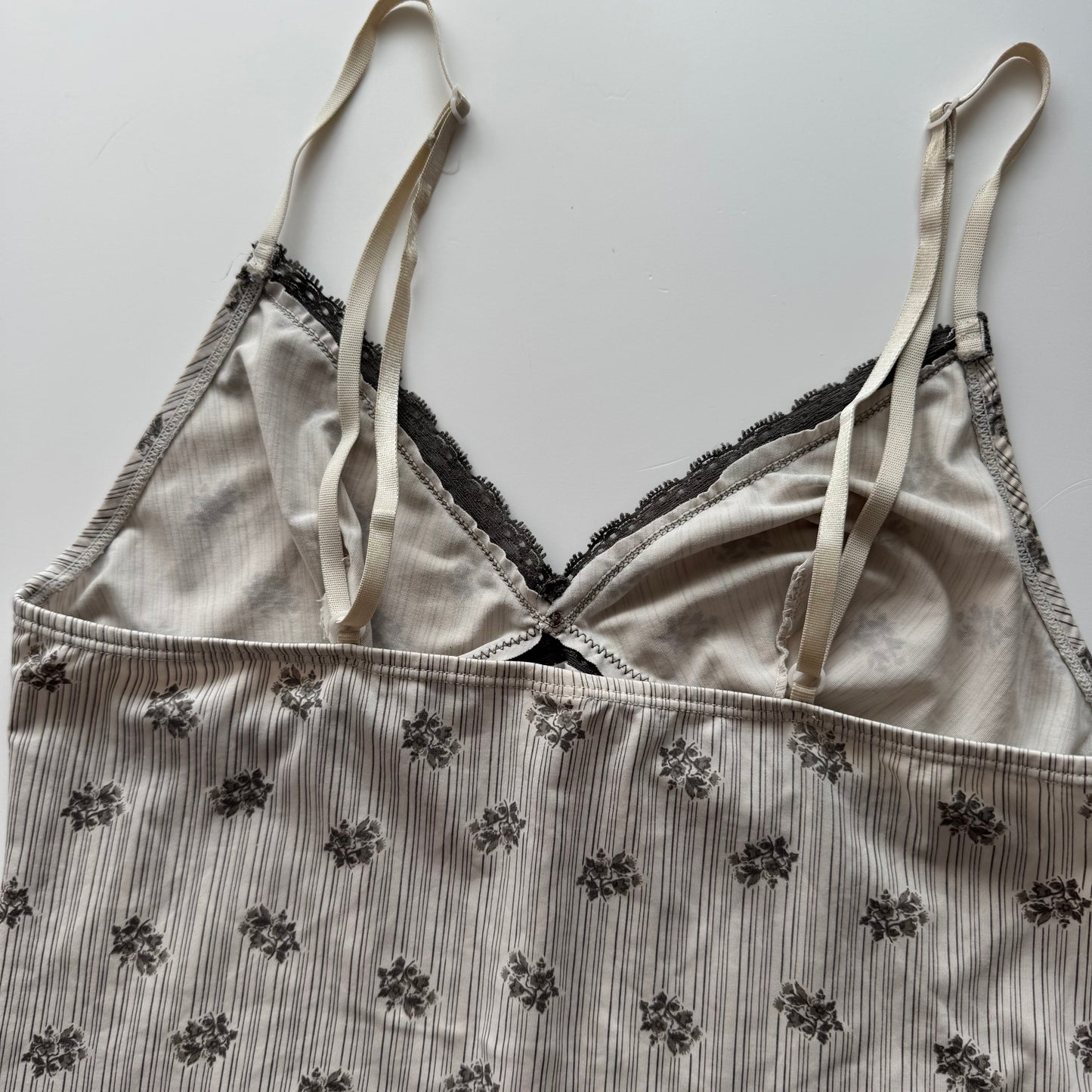 White Y2K cami top (M)