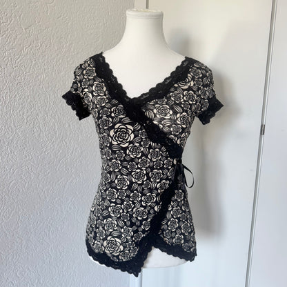 Black Floral Lace Wrap T-Shirt (S)