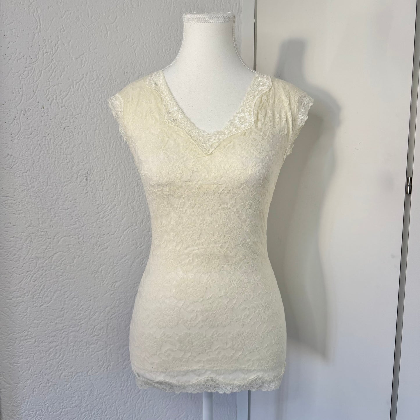 Cream Coquette Lace Shirt (S)