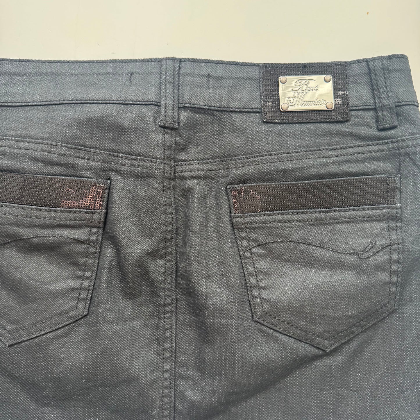 Black sequin mini skirt (M)