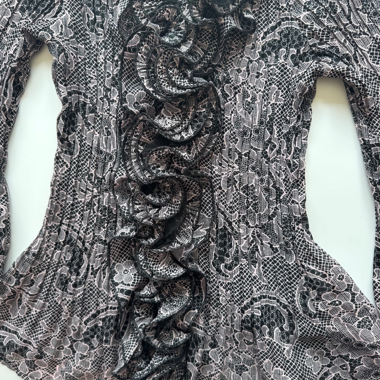 Vintage ruffle blouse (S)