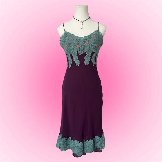 Lace Slip Dress Betsey Johnson (XS)