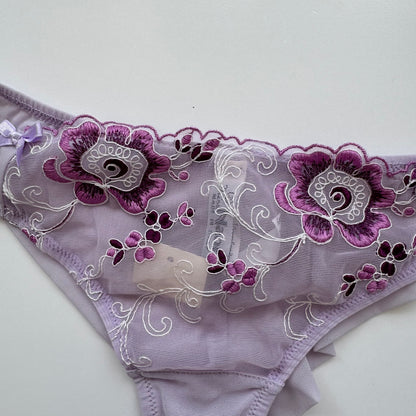 Beautiful purple lingerie set - Deadstock, new with tags