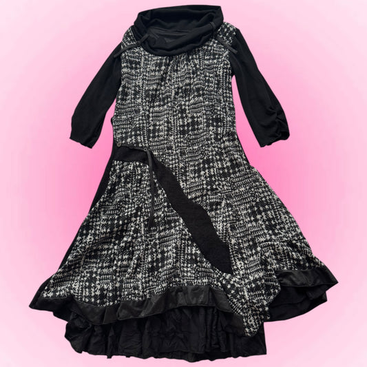 Black vintage dress (M)