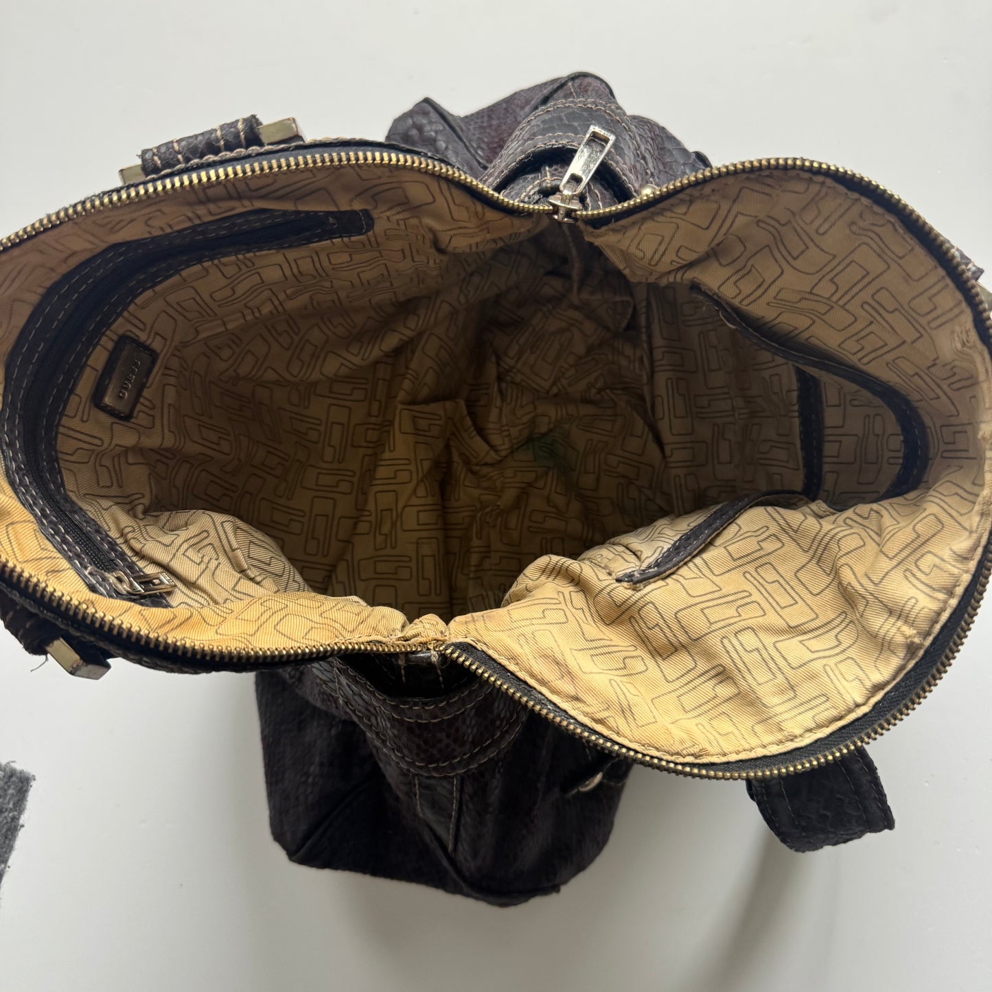 Guess Shoulder Bag