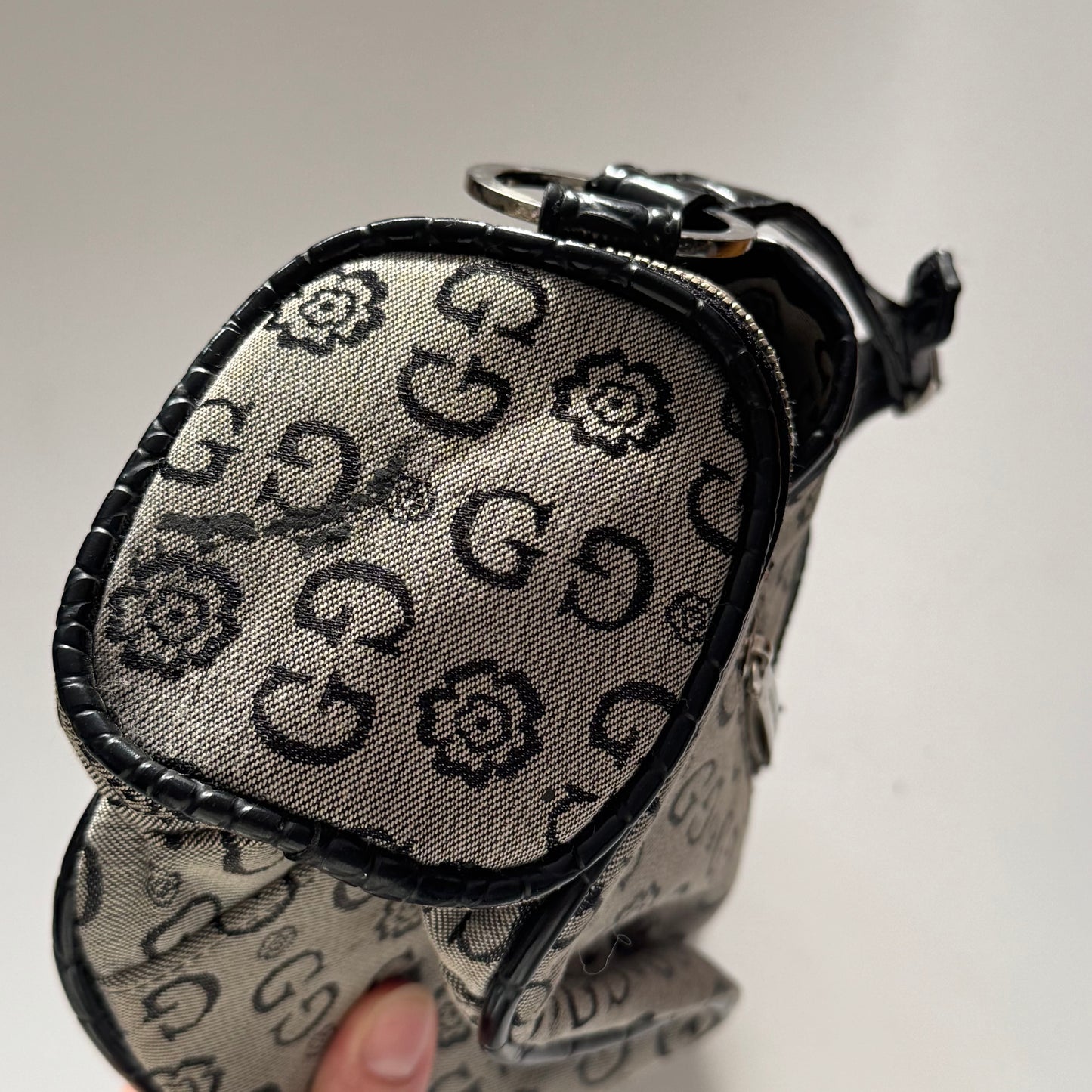 Grey Y2k shoulder bag