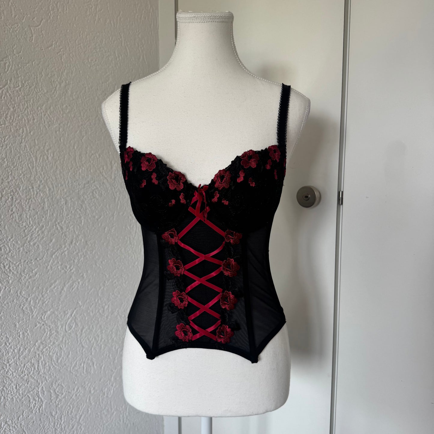 Black Lace Corset Top (80B)