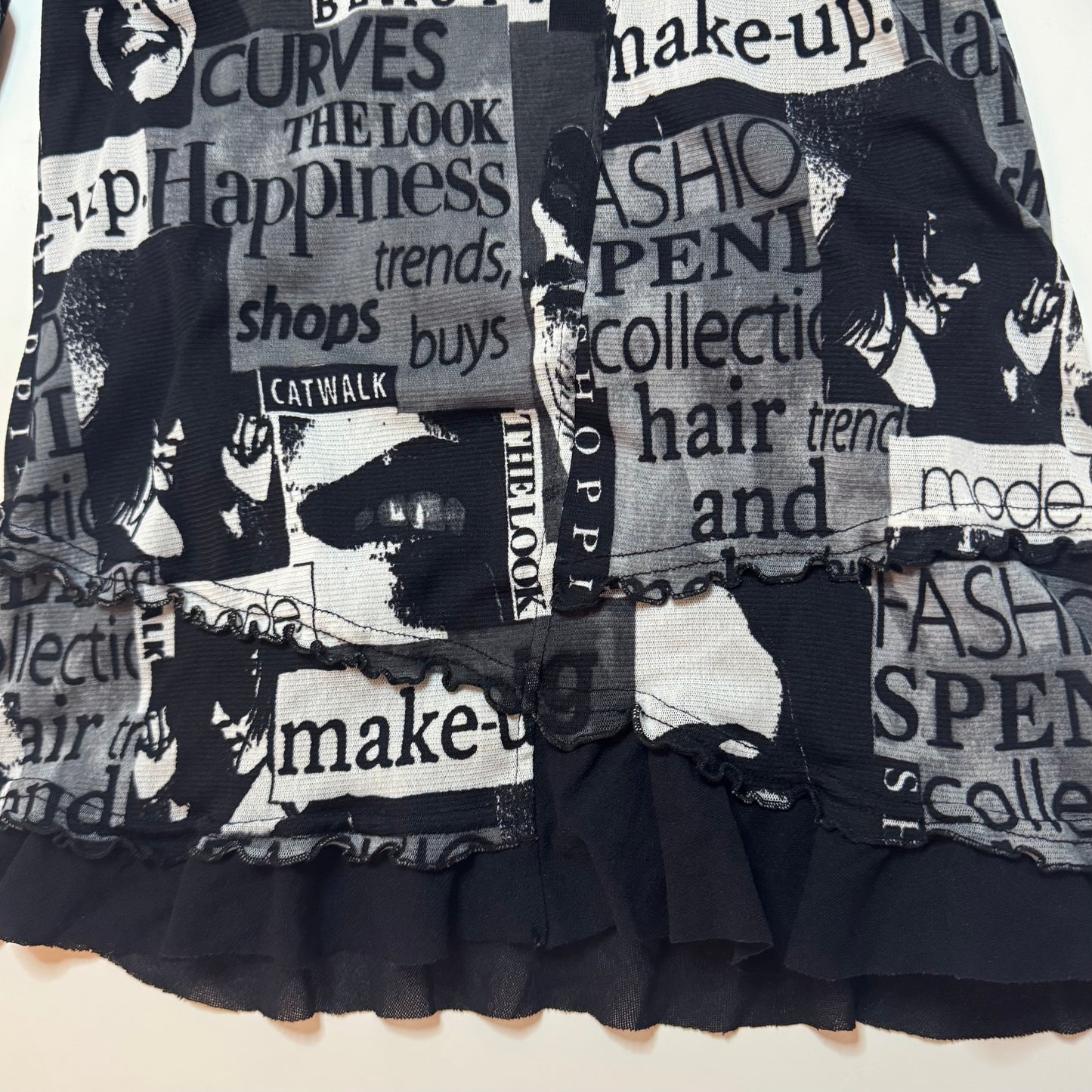 Y2k Magazine Print Top (S)