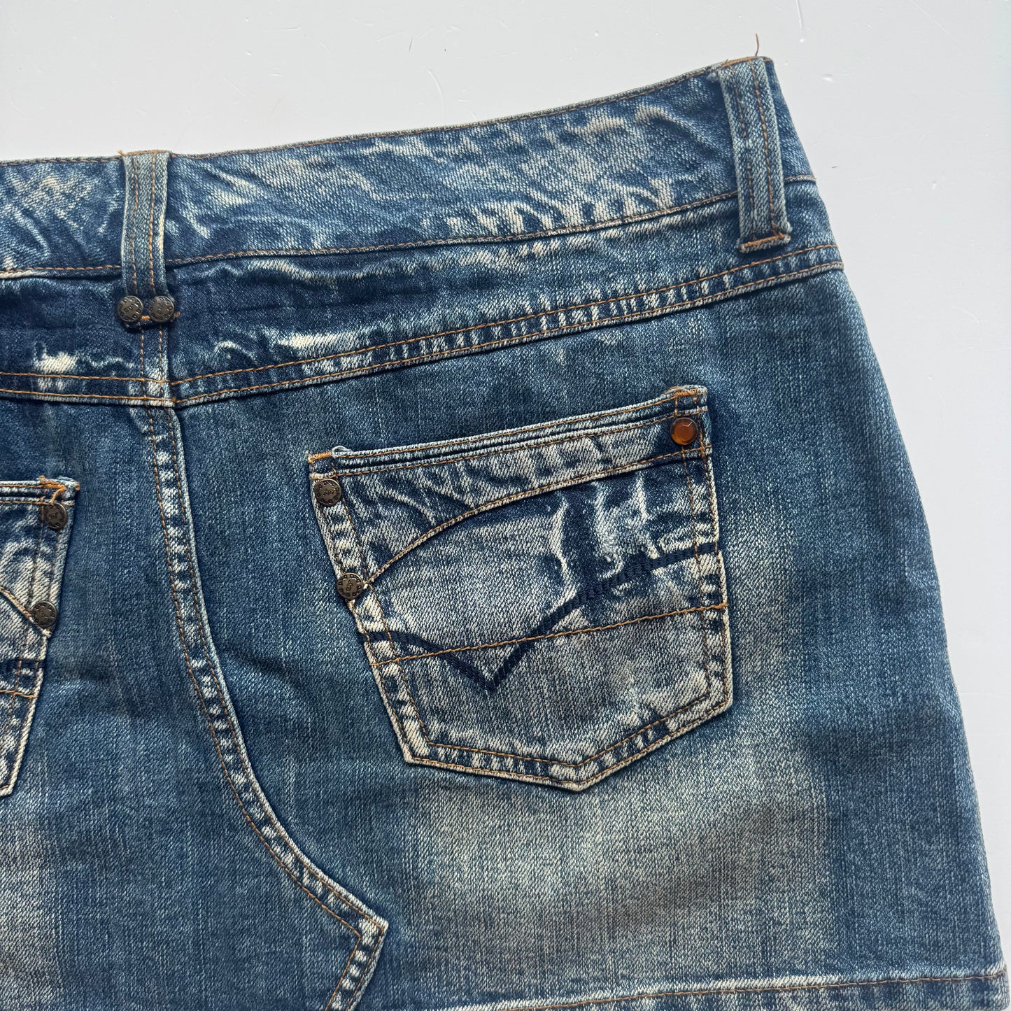 Y2k denim mini skirt (M)