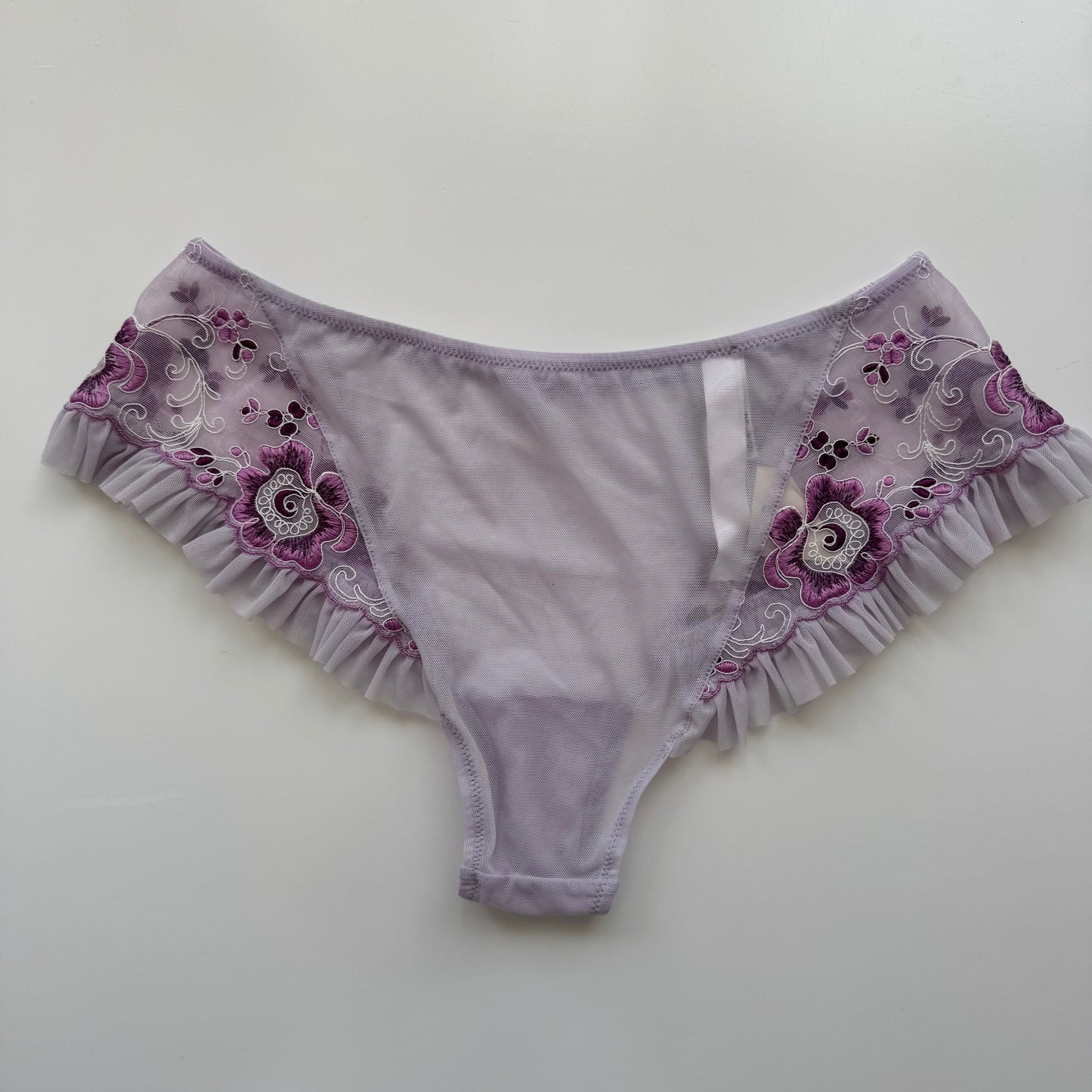 Beautiful purple lingerie set - Deadstock, new with tags