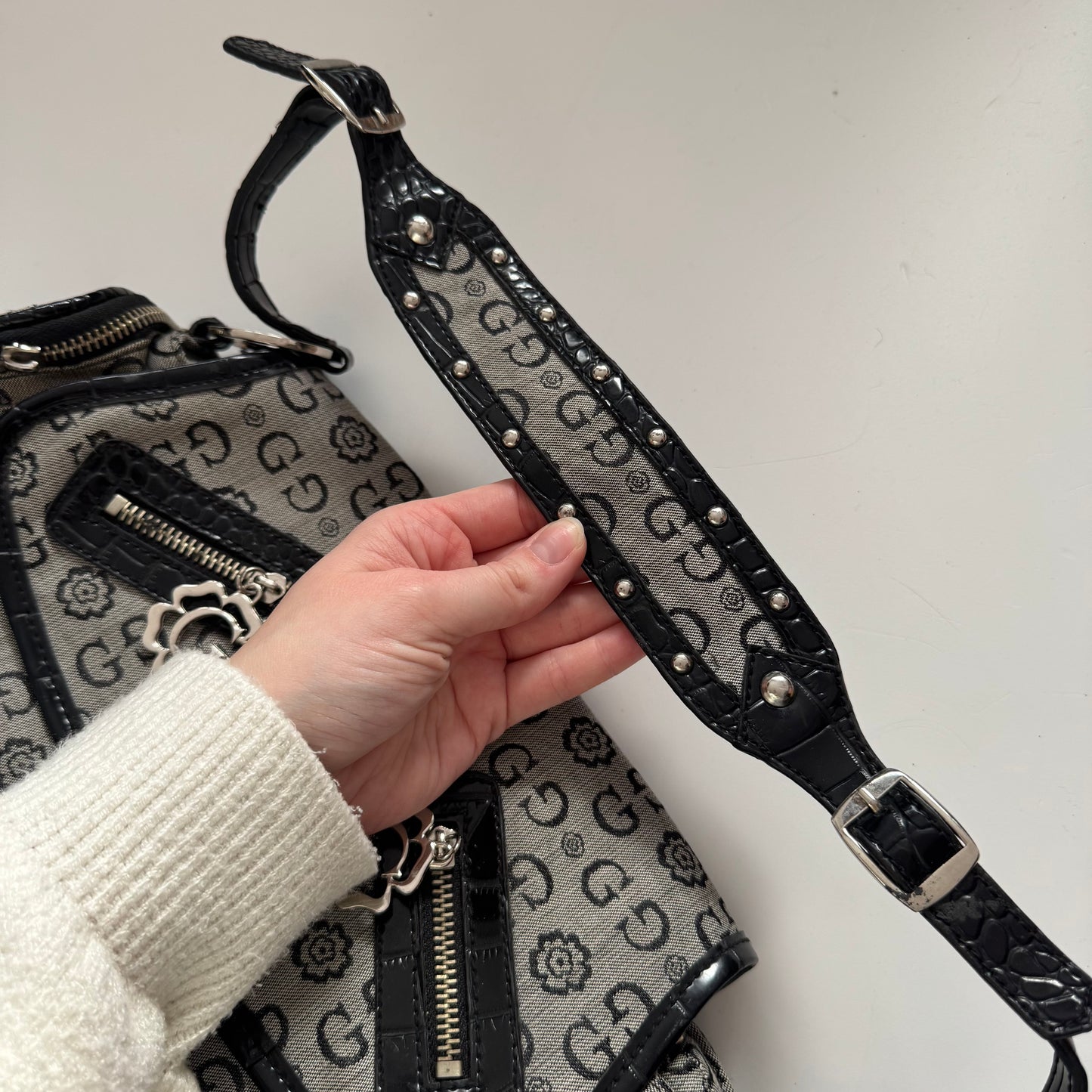 Grey Y2k shoulder bag