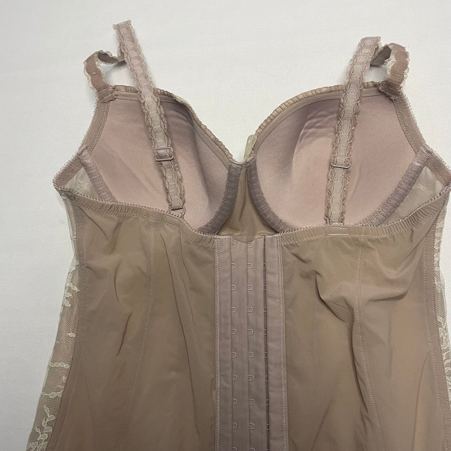 Pretty lace corset (EU80B)